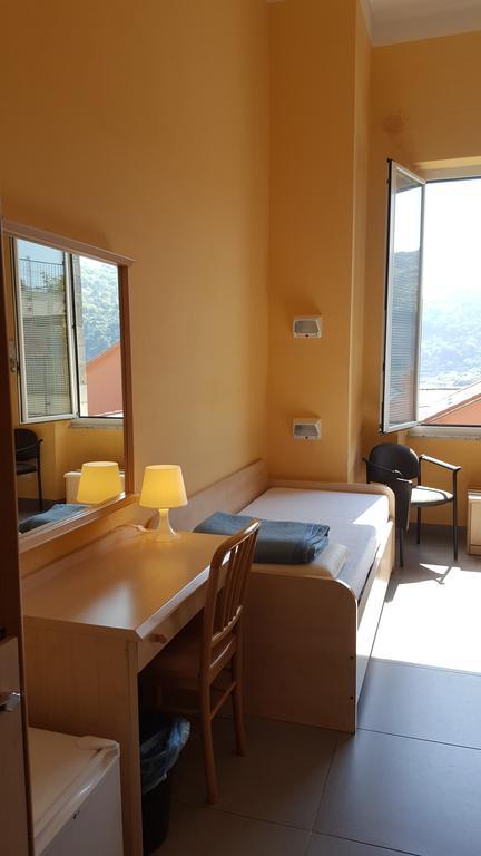 Ostello Porto Venere ภายนอก รูปภาพ