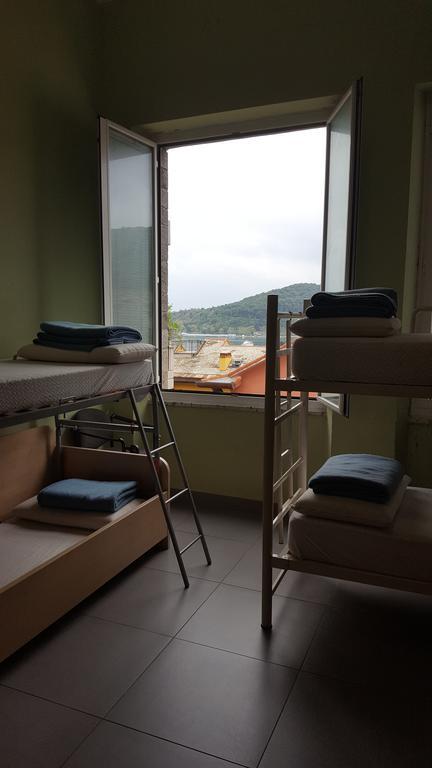 Ostello Porto Venere ภายนอก รูปภาพ